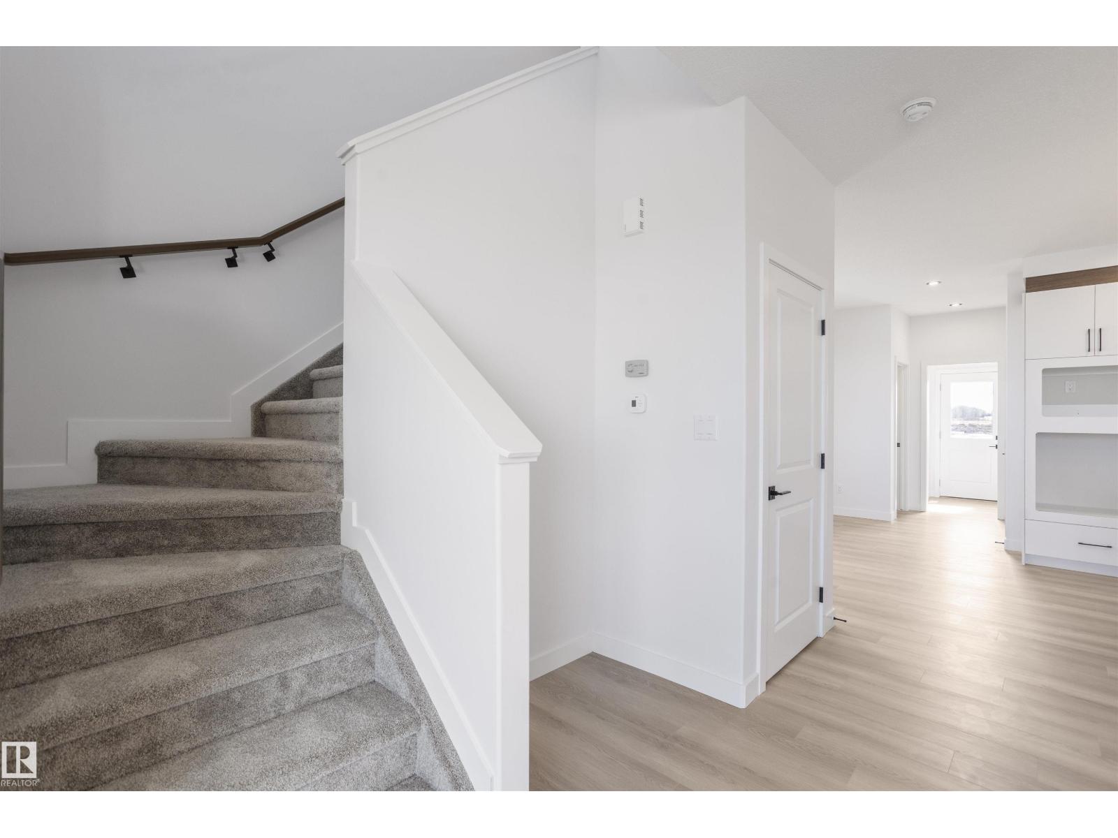 258 Black stone DR, Leduc