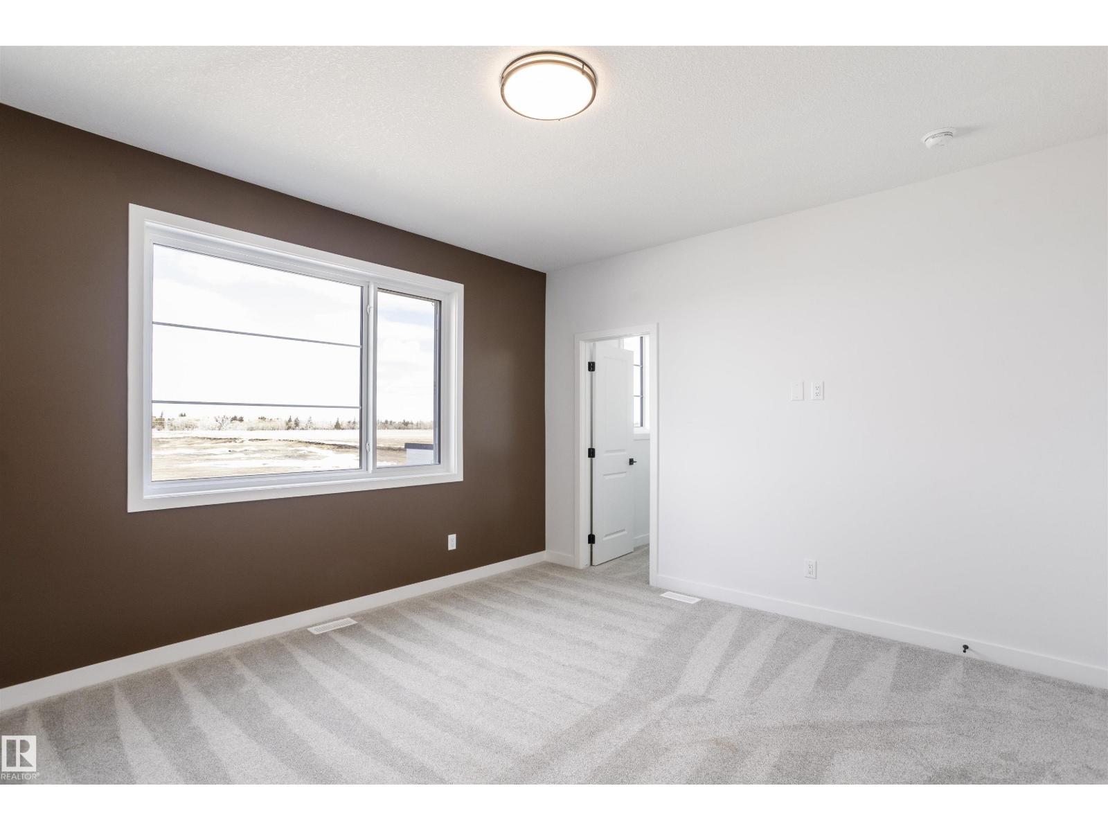 258 Black stone DR, Leduc