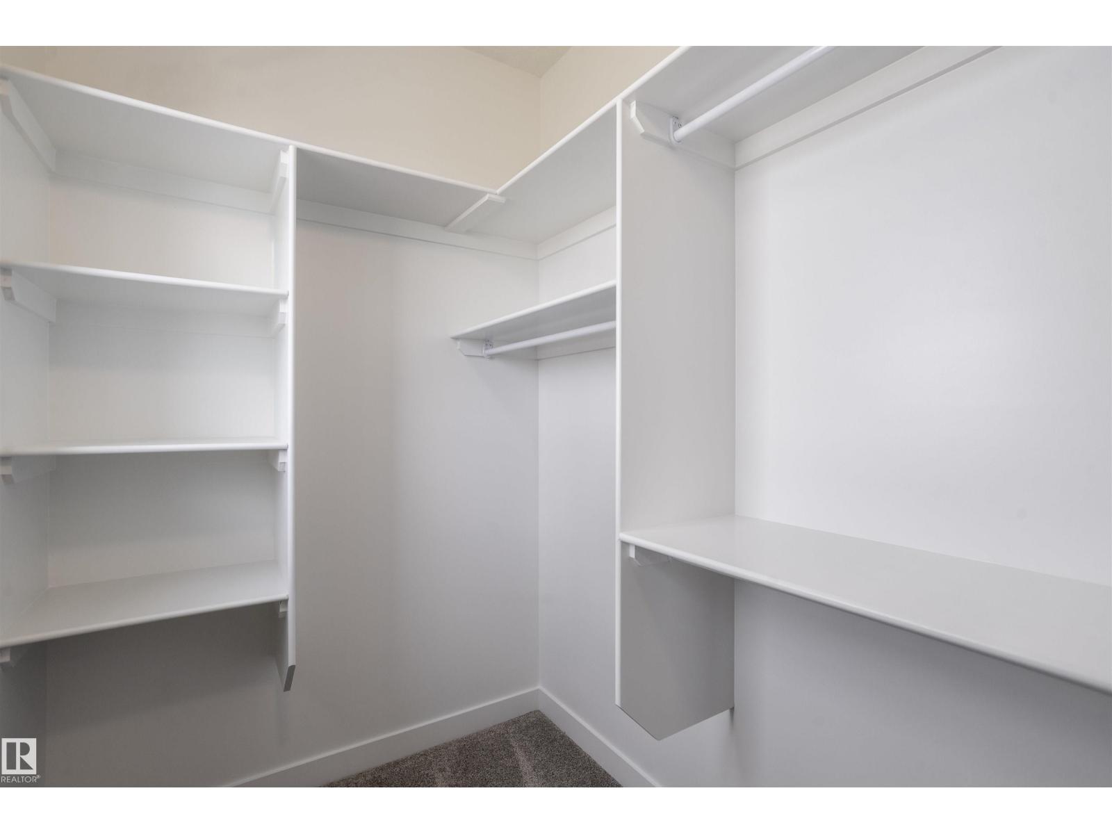 258 Black stone DR, Leduc