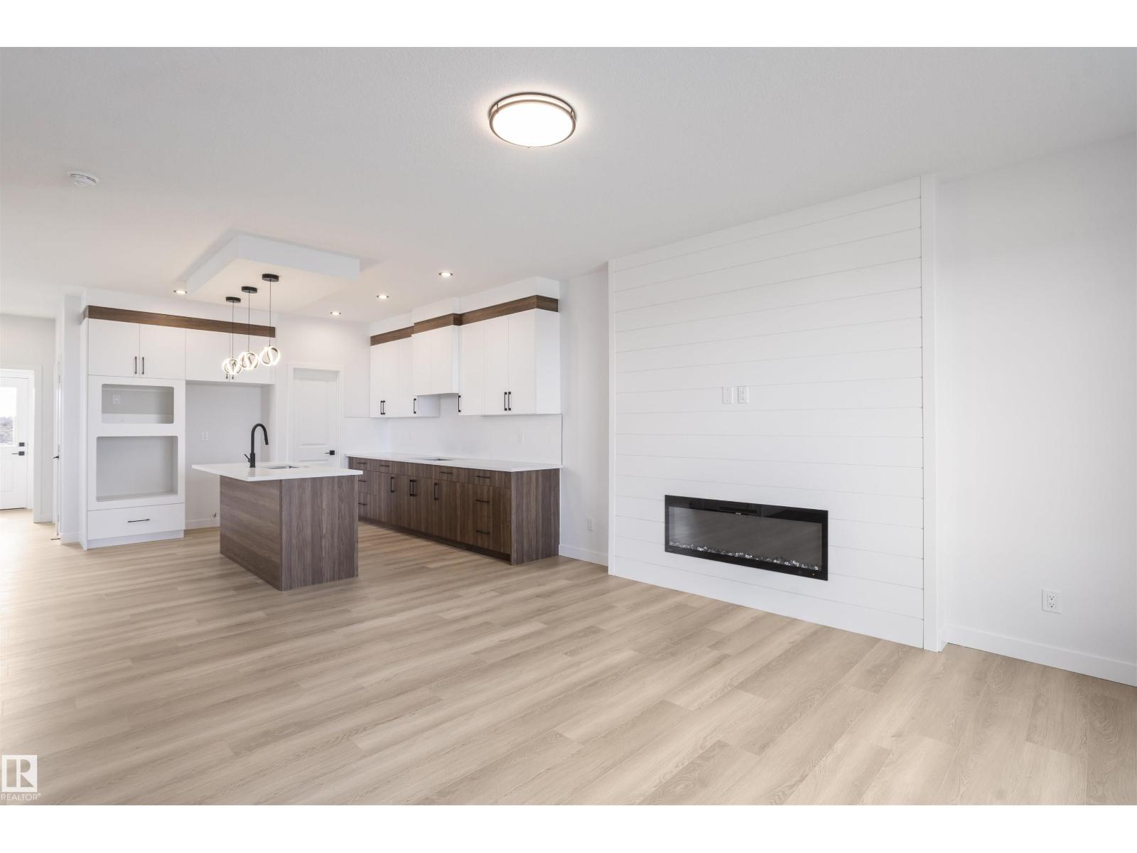 258 Black stone DR, Leduc