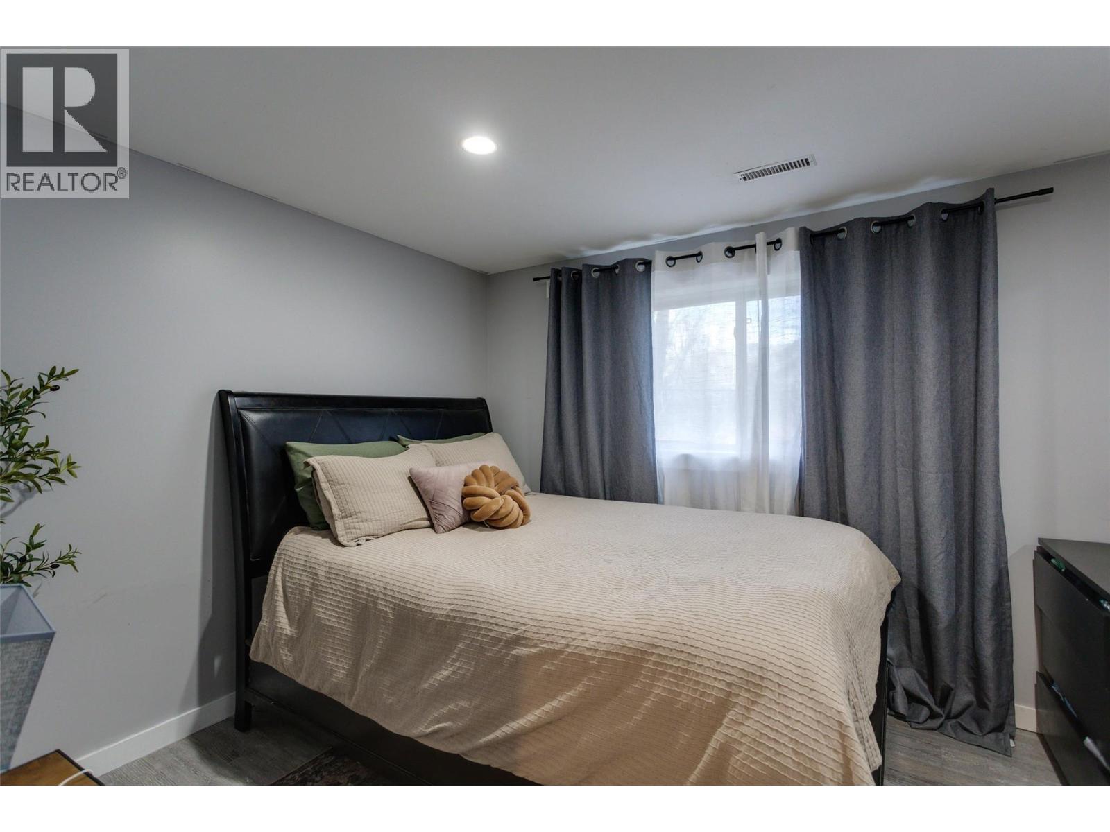  4501 16 Avenue, Vernon