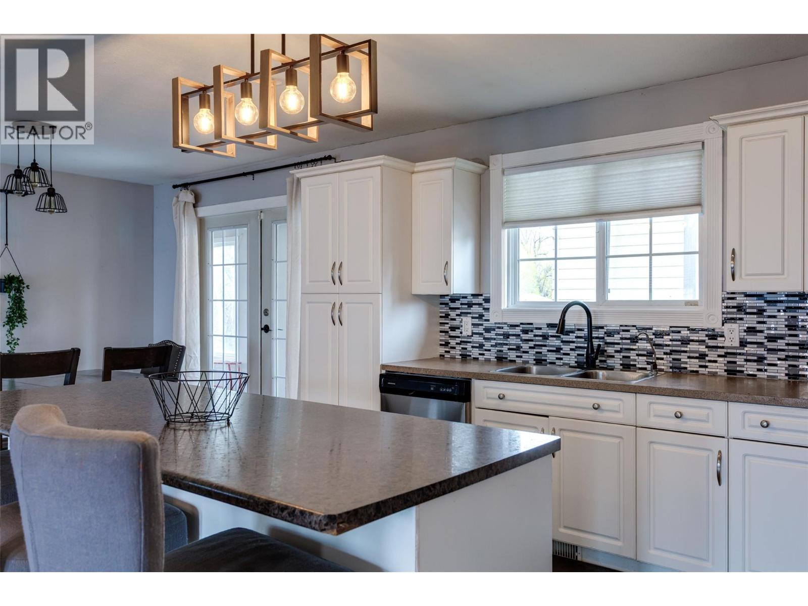  4501 16 Avenue, Vernon