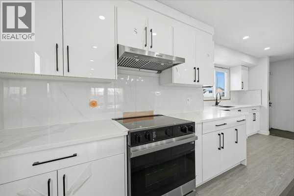 171 RUNDLEFIELD CRESCENT NE - 11