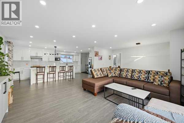 171 RUNDLEFIELD CRESCENT NE - 7
