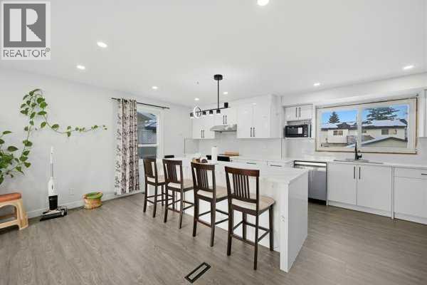 171 RUNDLEFIELD CRESCENT NE - 9