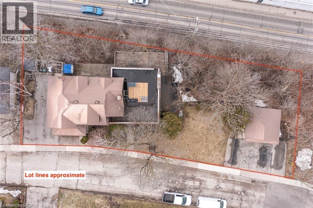 334 AGNES Street, Cambridge, Ontario N3H1K3 - Photo 2