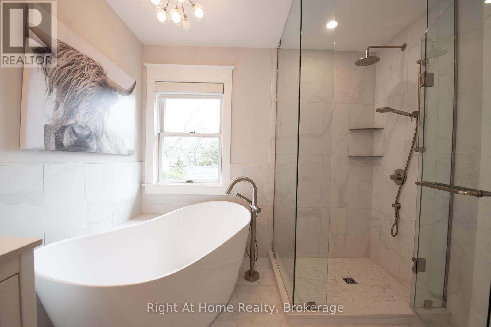 139 ALLAN STREET — photo 26