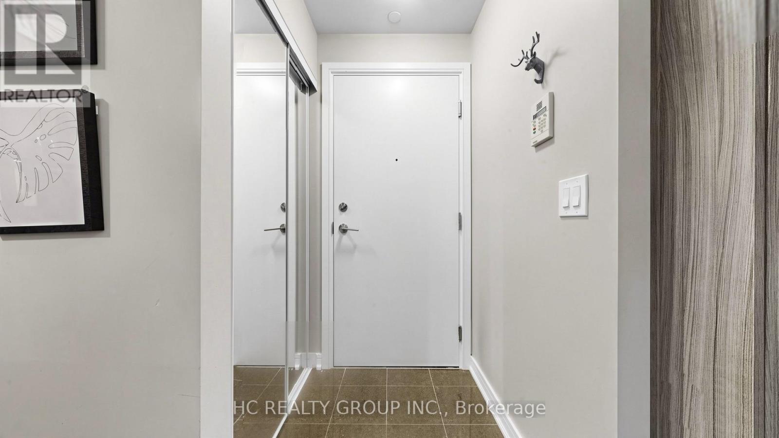 #907 9205 YONGE STREET - 17