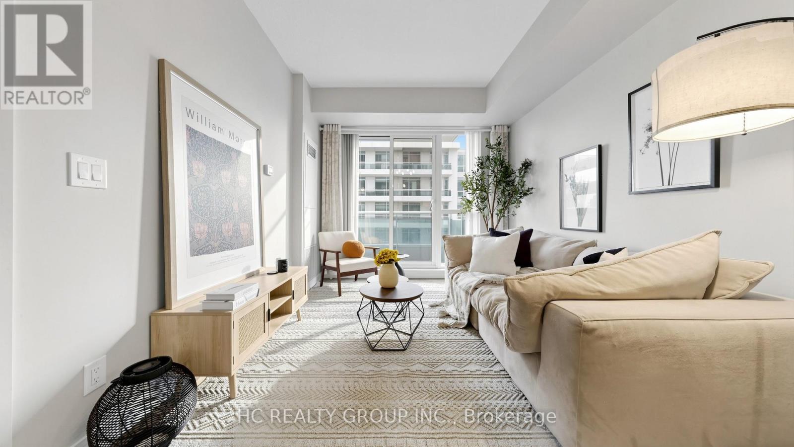#907 9205 YONGE STREET - 8