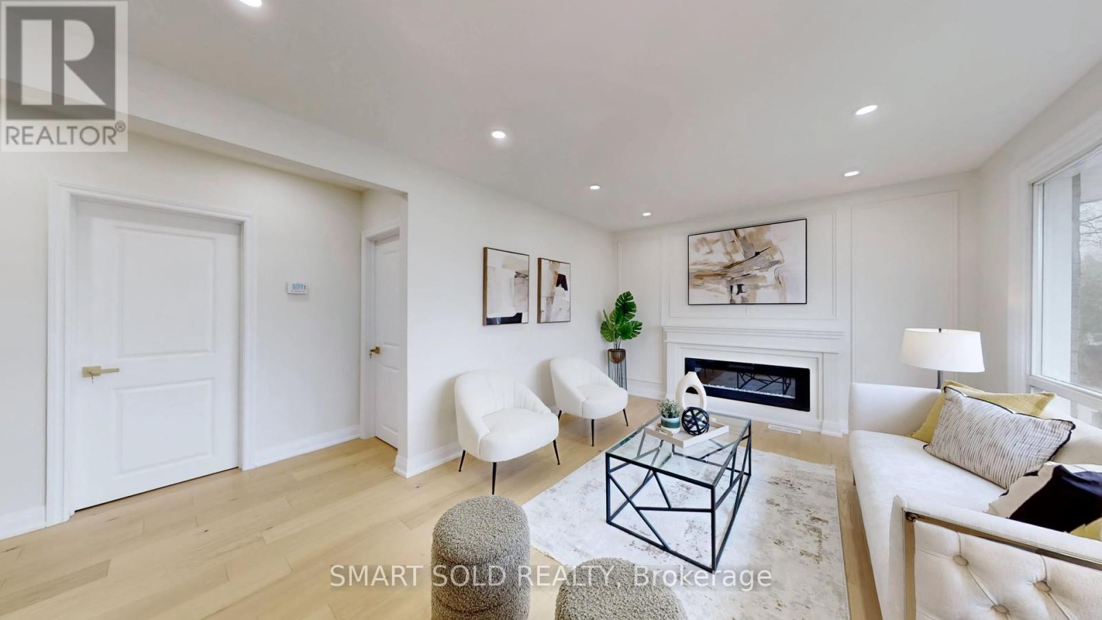 439 FERNLEIGH CIRCLE N - 3