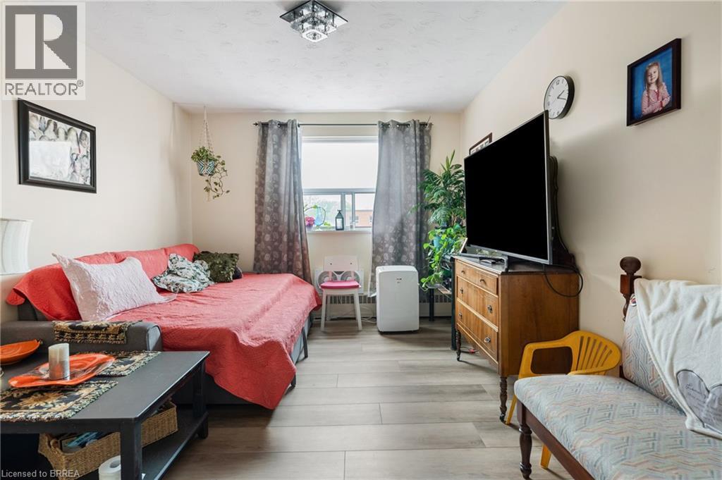 #323 485 THOROLD Road - 22