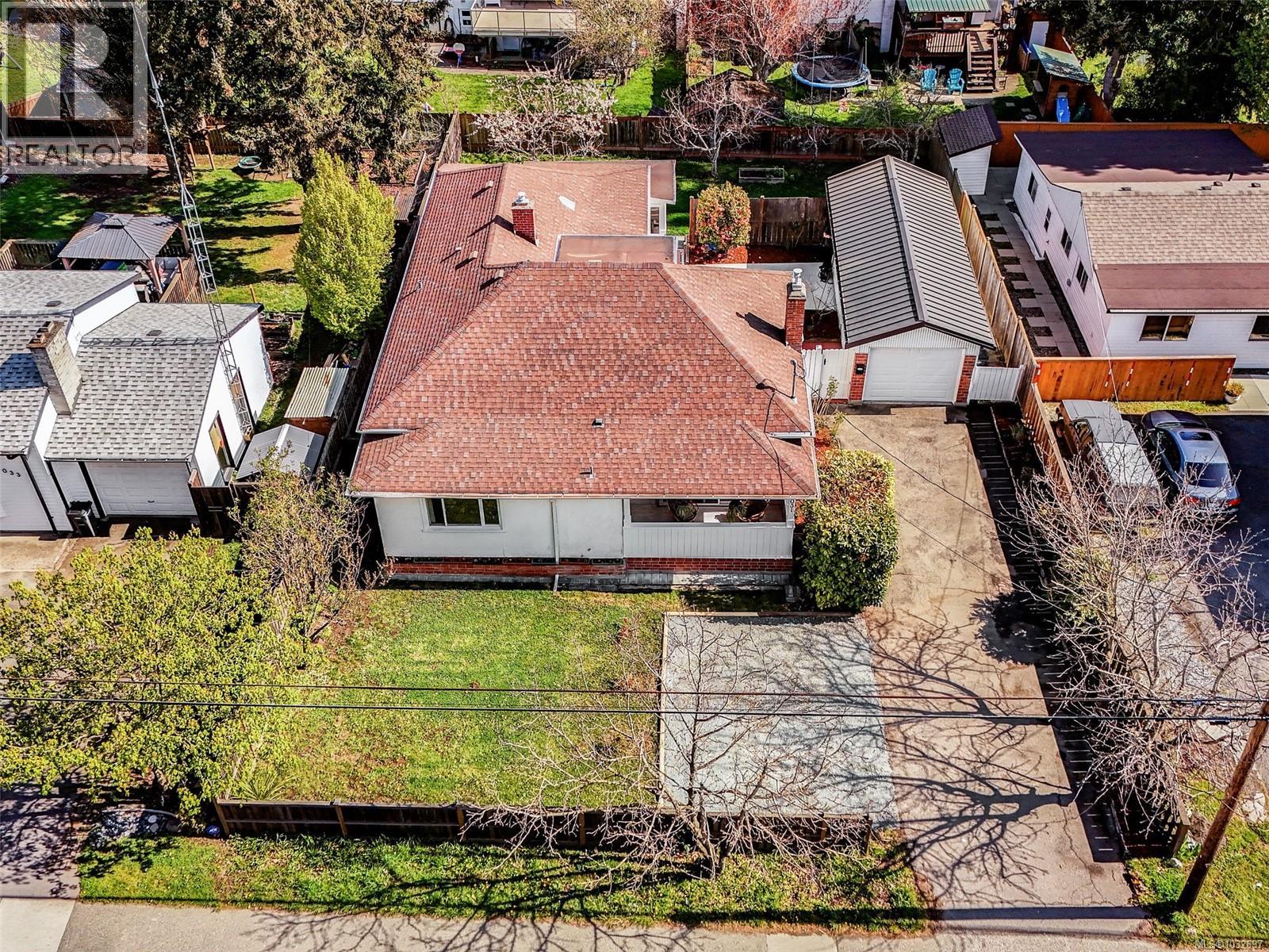  4031 Quadra Street, Saanich