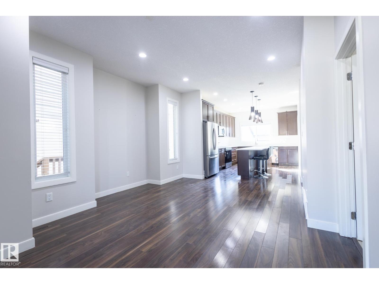 12212 124 ST NW, Edmonton