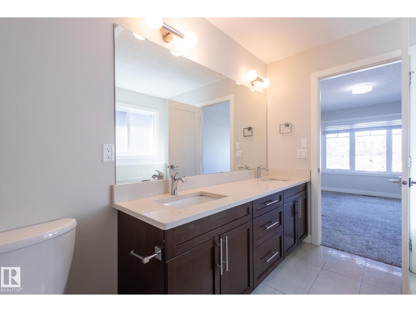 12212 124 ST NW, Edmonton