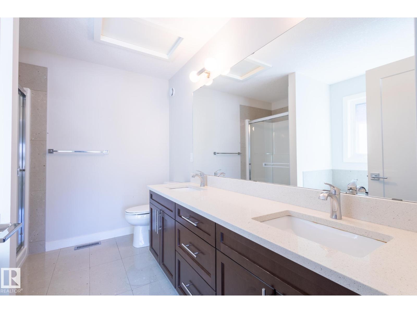 12212 124 ST NW, Edmonton