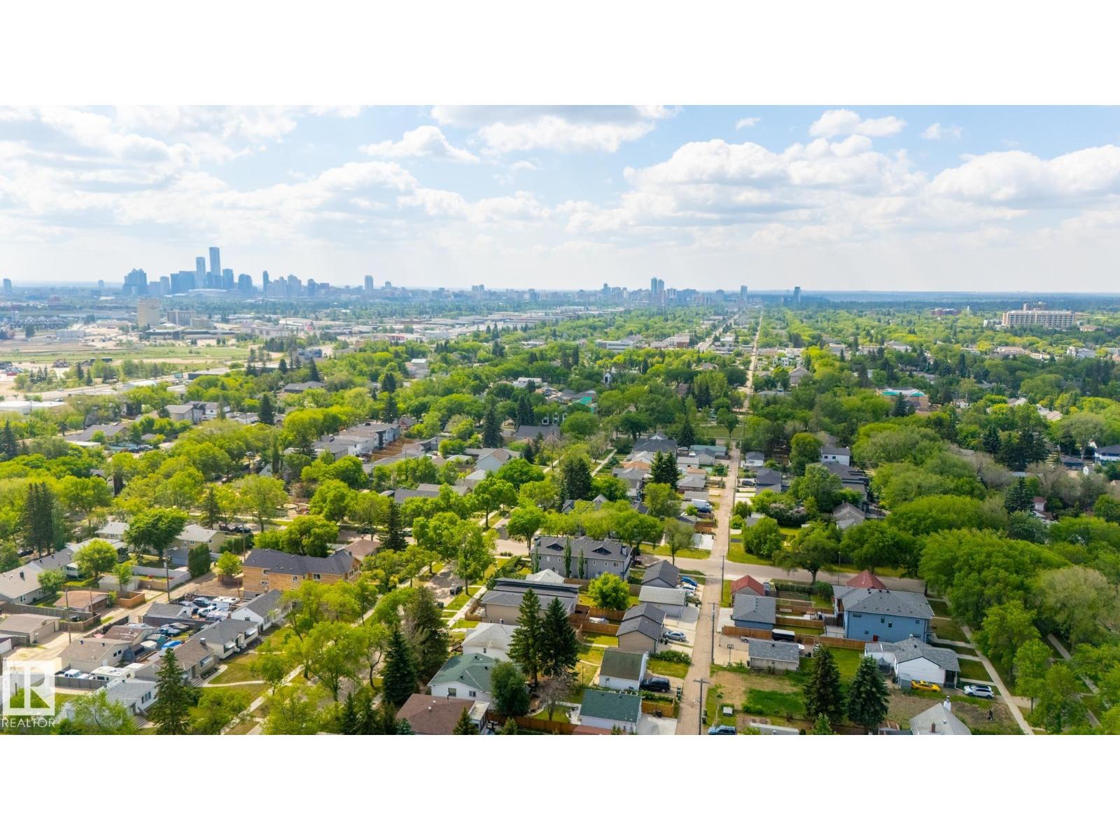 12212 124 ST NW, Edmonton