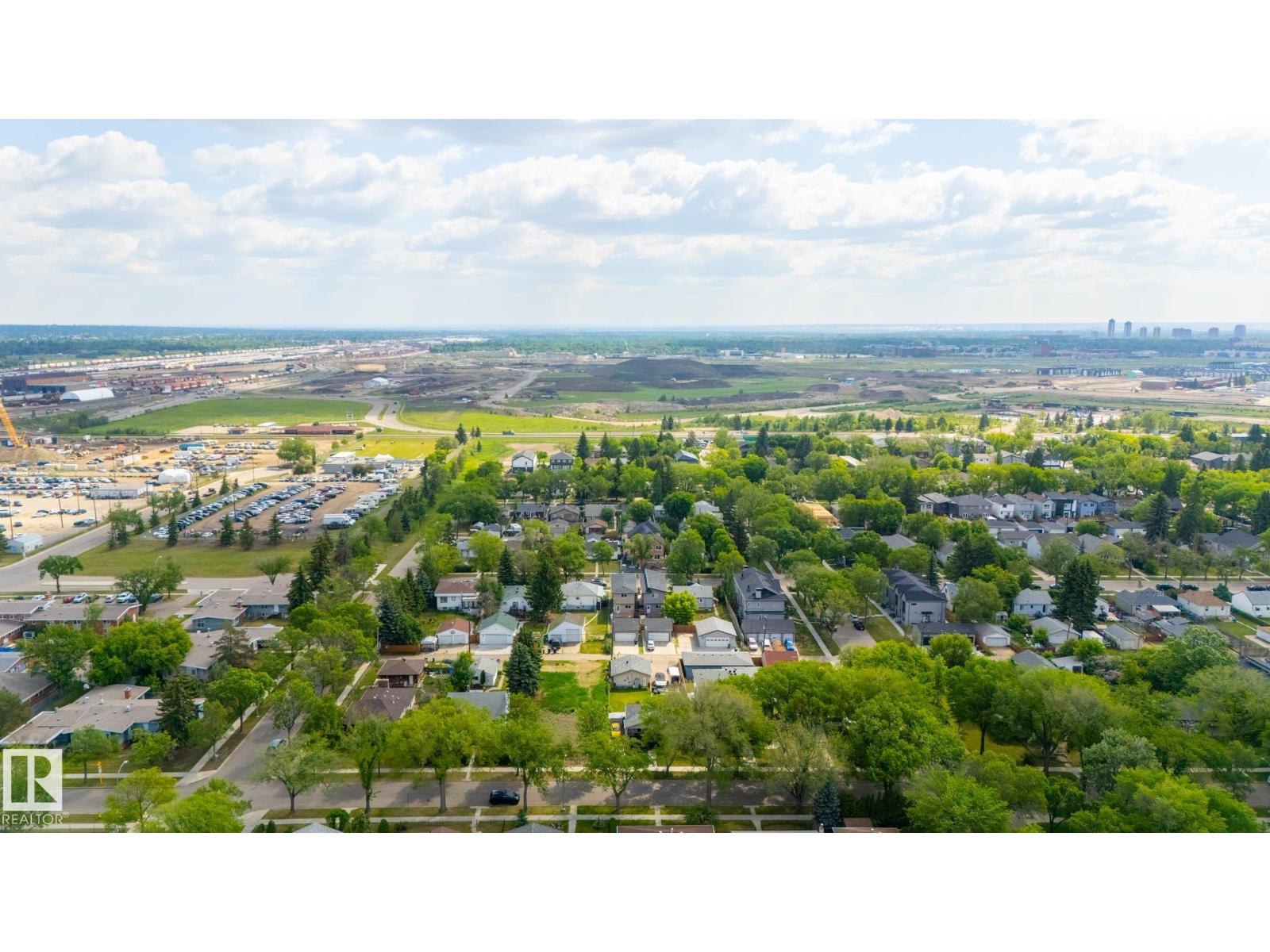 12212 124 ST NW, Edmonton