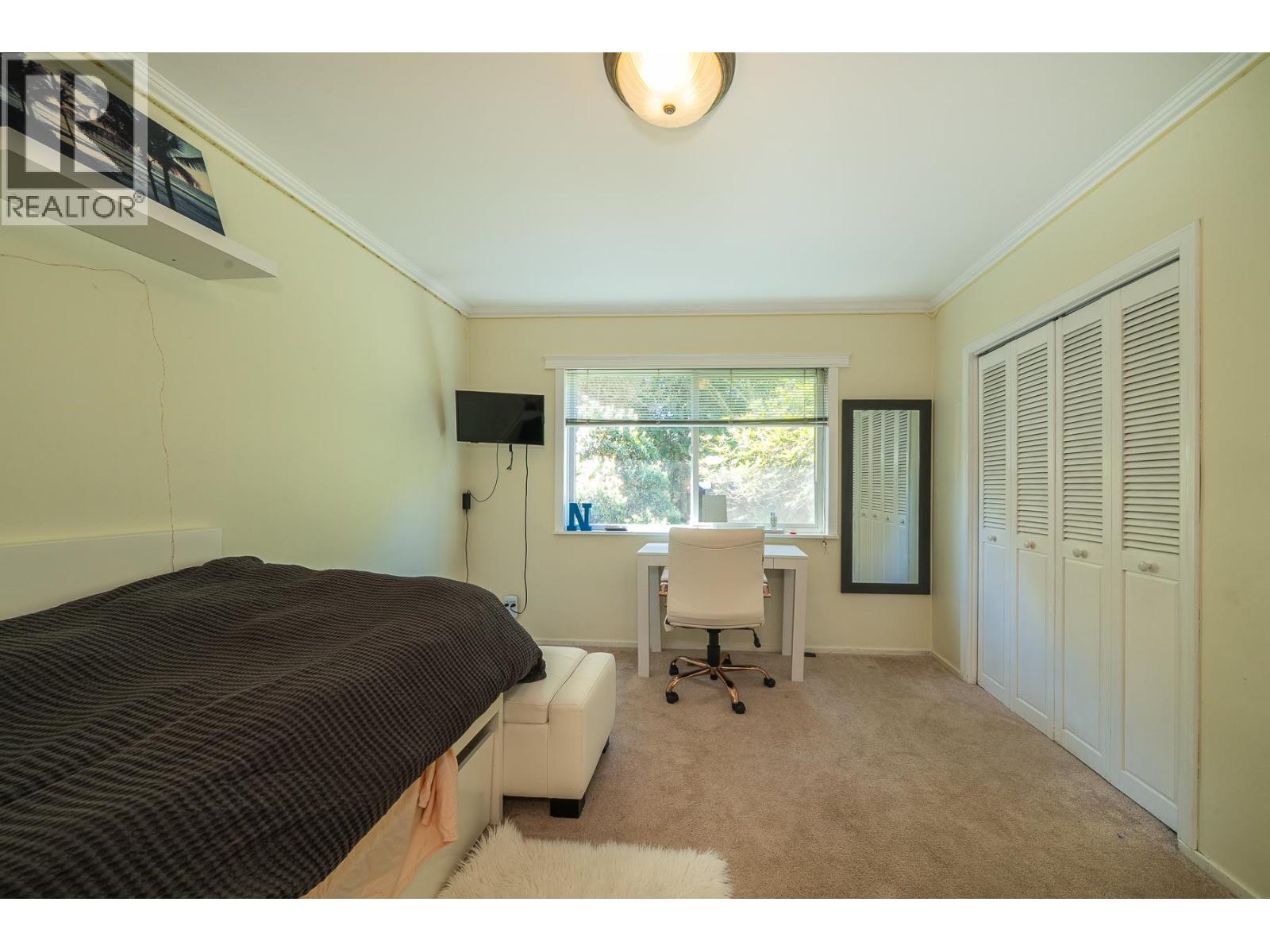 690 BURLEY DRIVE — photo 33