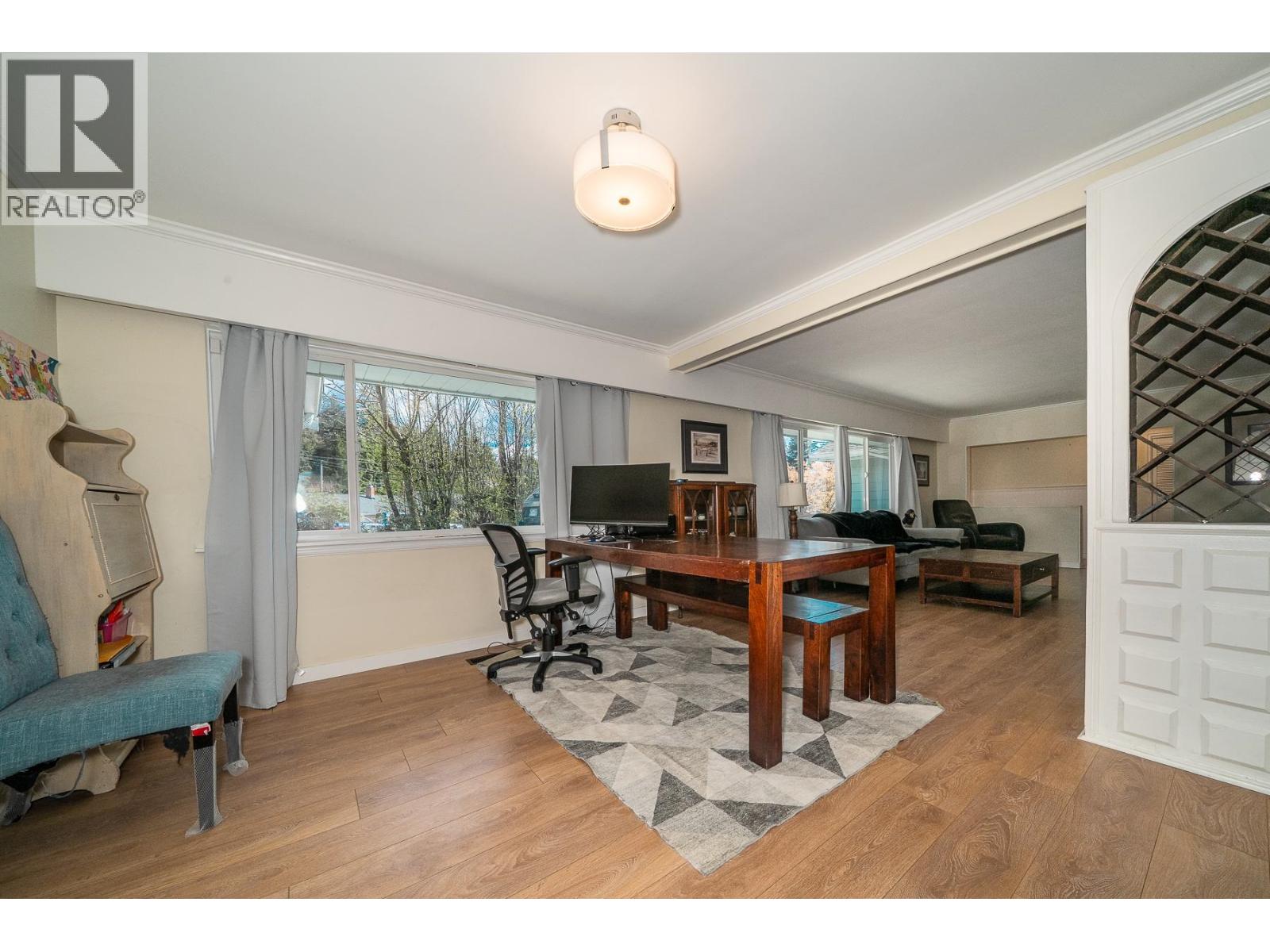 690 BURLEY DRIVE — photo 16
