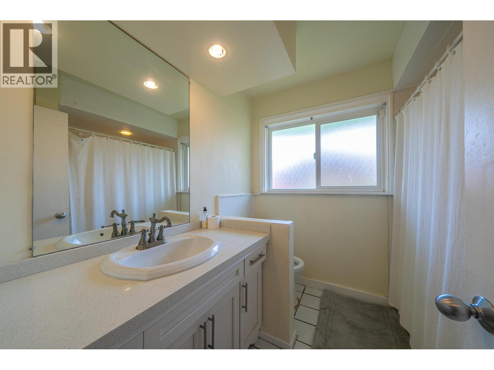 690 BURLEY DRIVE — photo 30