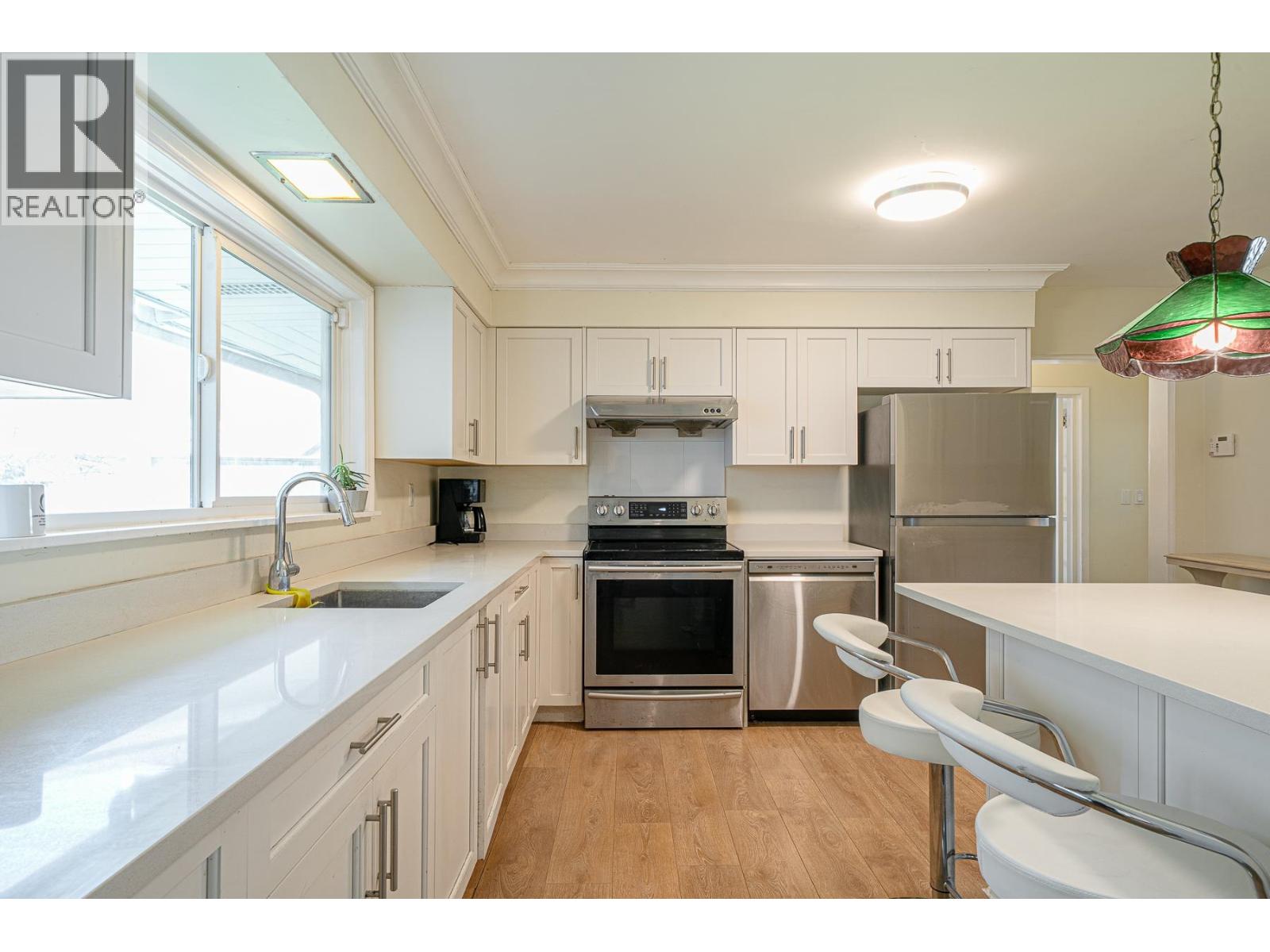690 BURLEY DRIVE — photo 23