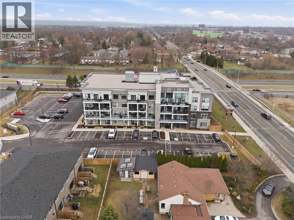 Aerial view of apartment complex / building