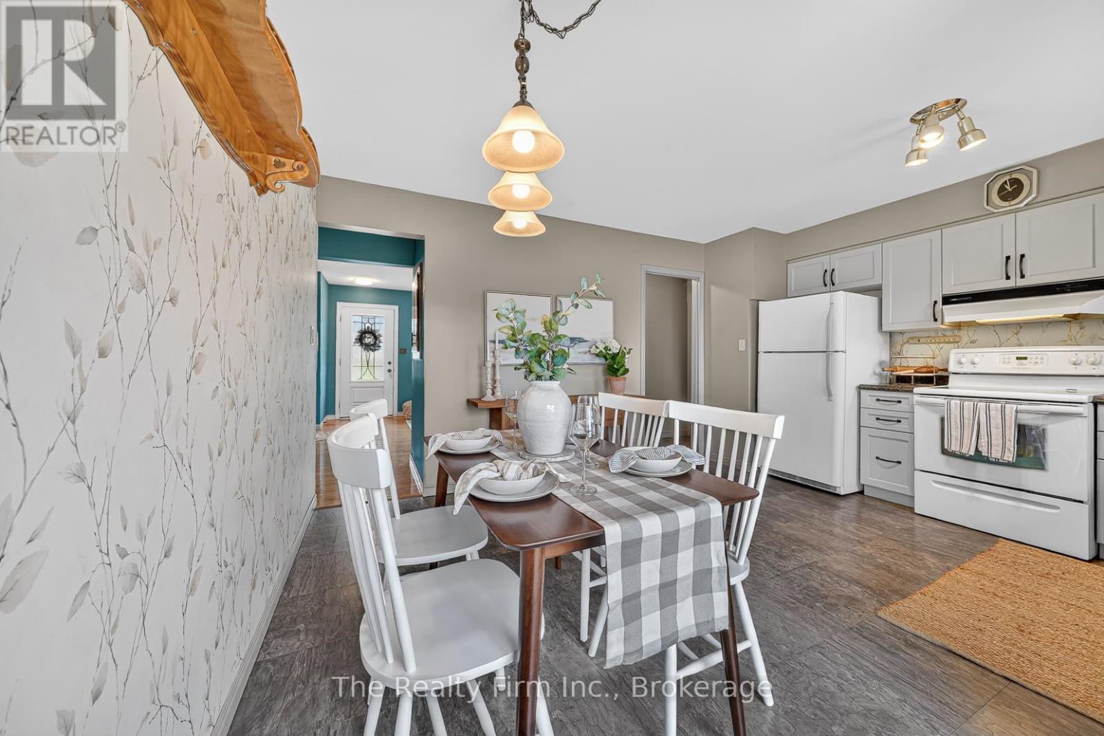 377 SPENCER STREET — photo 21