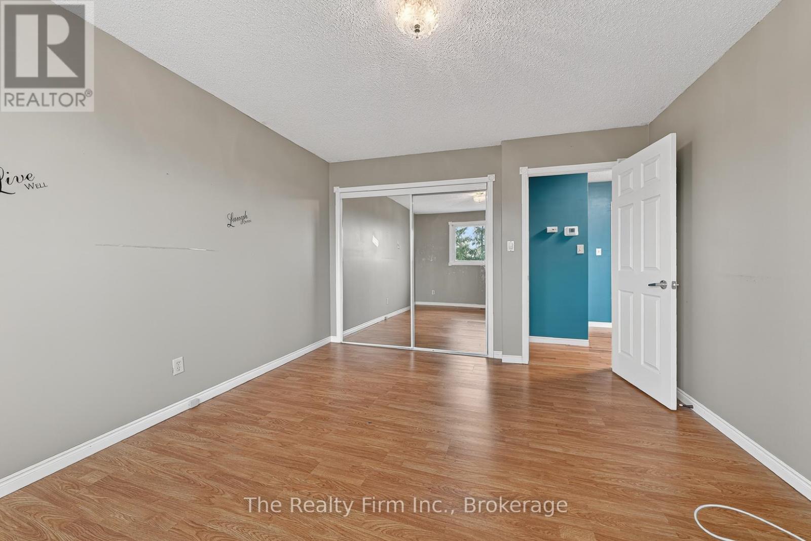 377 SPENCER STREET — photo 30