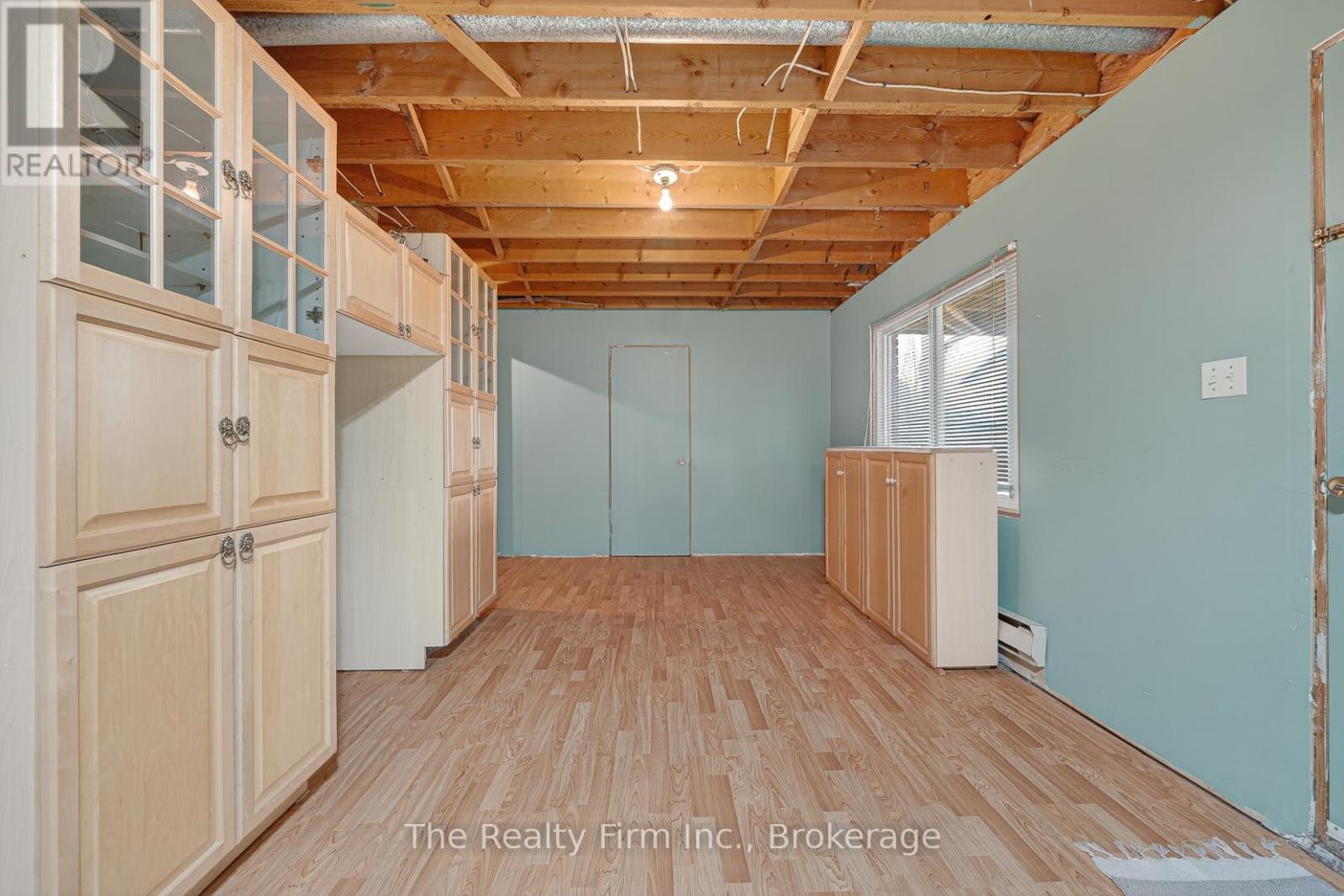 377 SPENCER STREET — photo 42