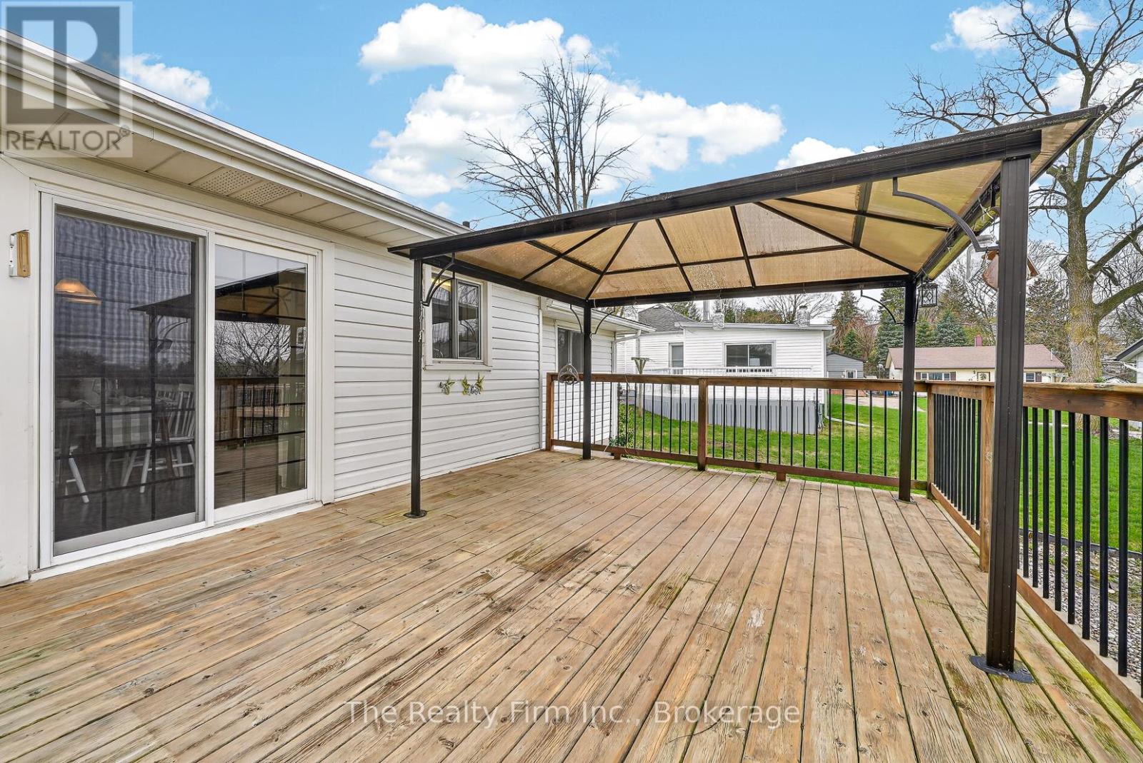 377 SPENCER STREET — photo 49