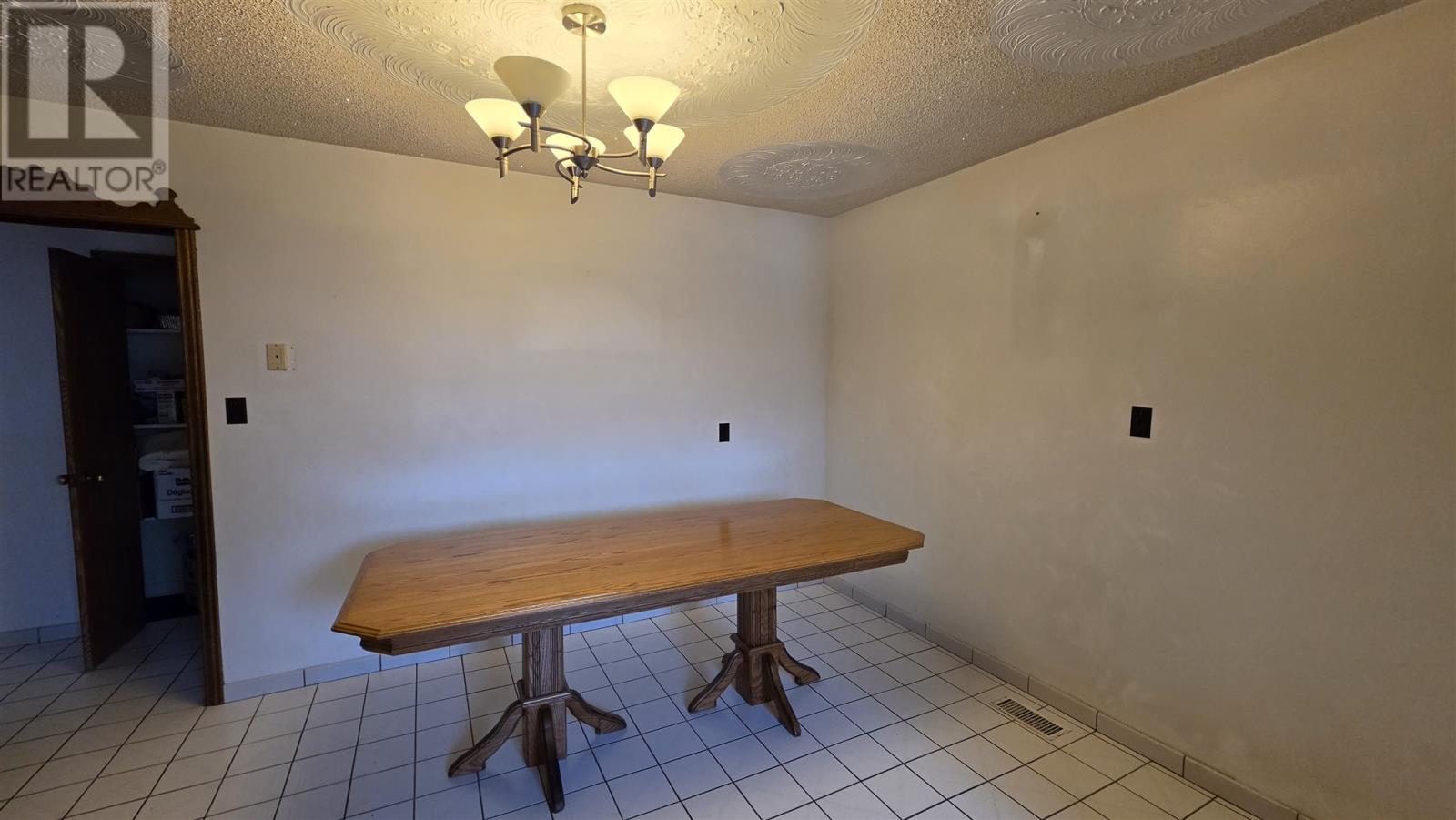 150 WILLOW AVE - 14