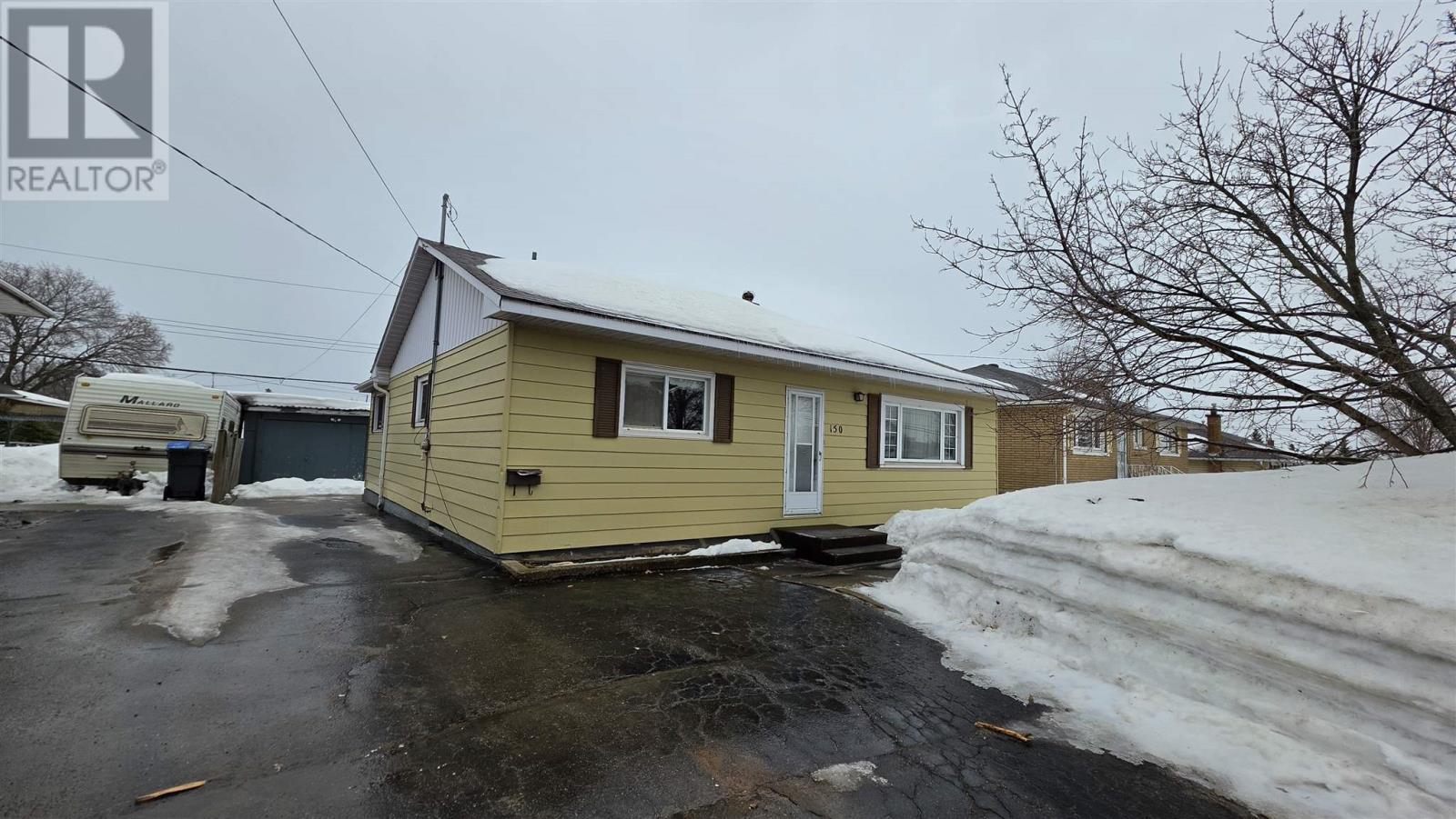 150 WILLOW AVE - 5