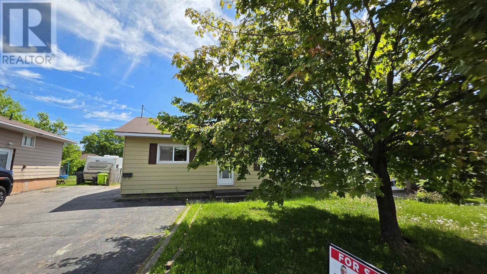 150 WILLOW AVE - 5