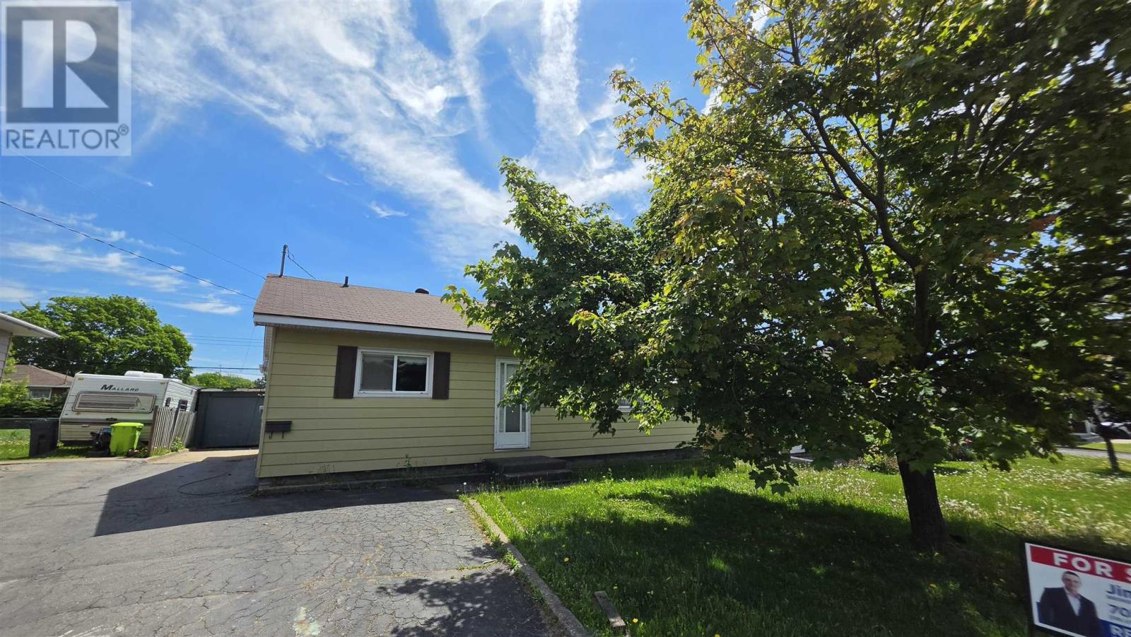 150 WILLOW AVE - 6