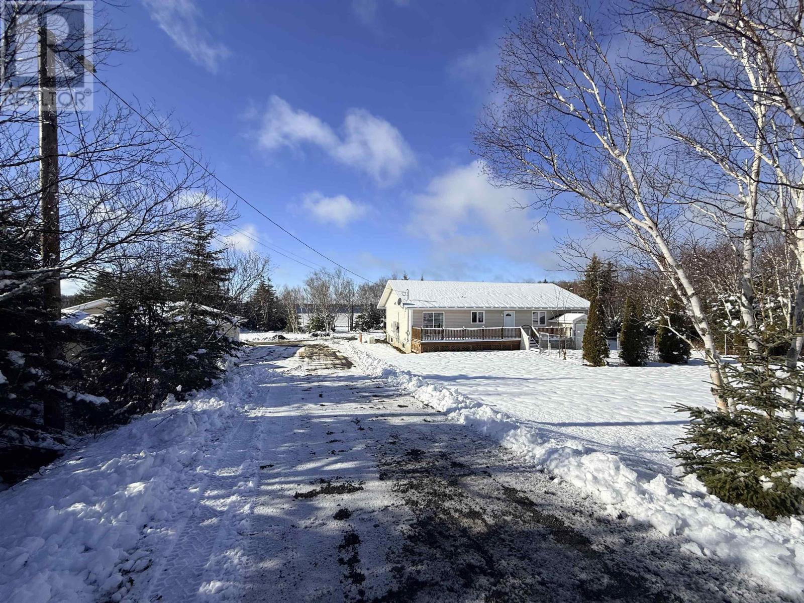 Property 3 of 47 of 103 Paradise Road