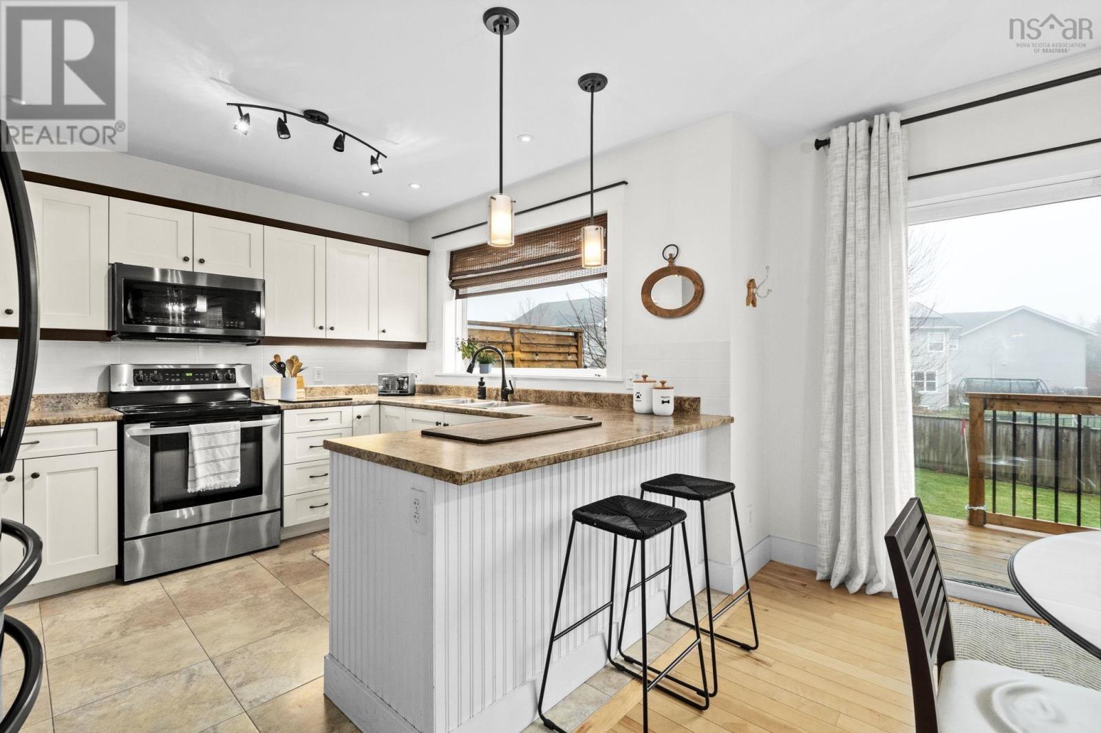 Property 15 of 50 of 124 Beachstone Drive