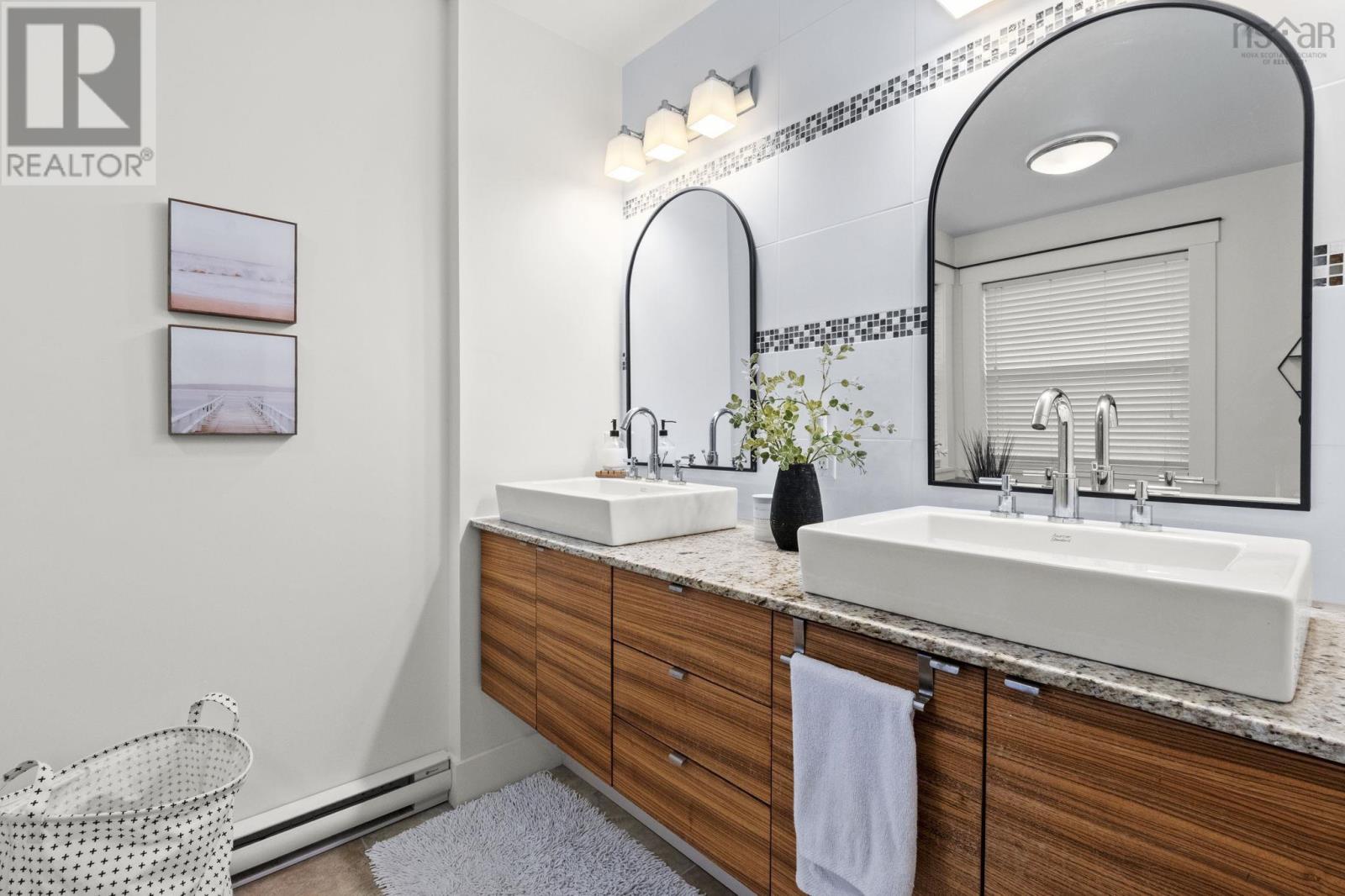 Property 28 of 50 of 124 Beachstone Drive