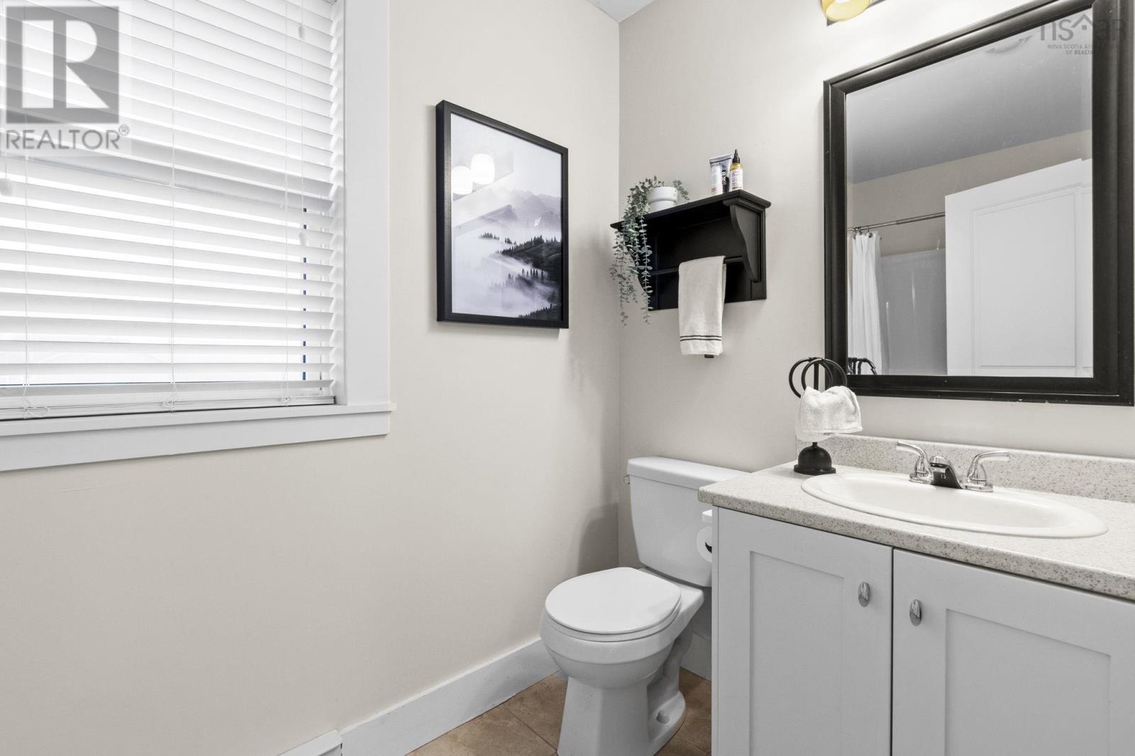 Property 38 of 50 of 124 Beachstone Drive