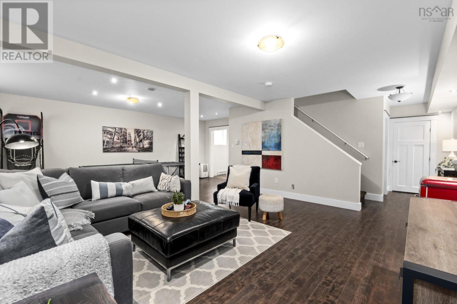 Property 42 of 50 of 124 Beachstone Drive