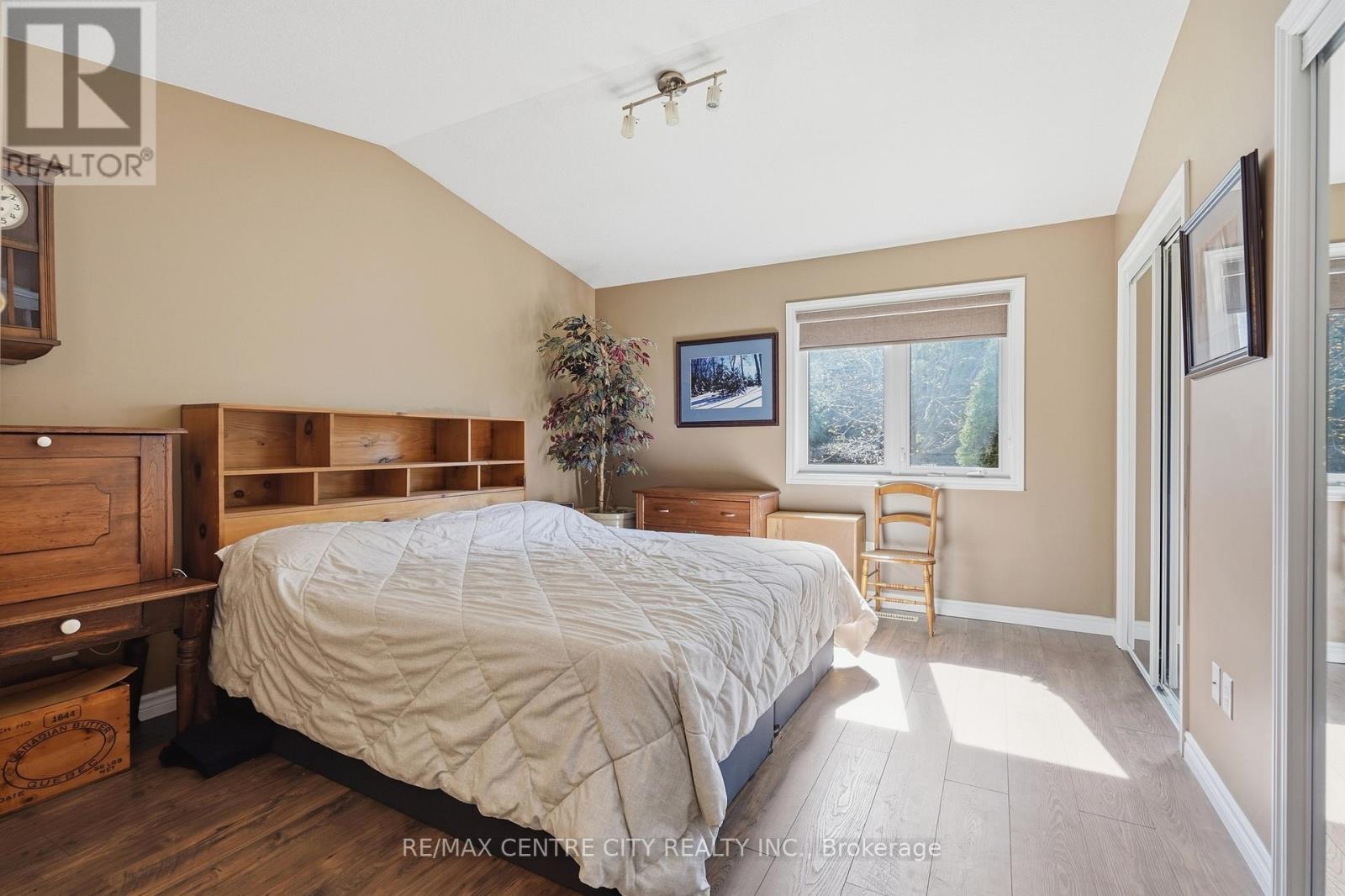 21 - 121 MEADOWCREEK DRIVE — photo 16