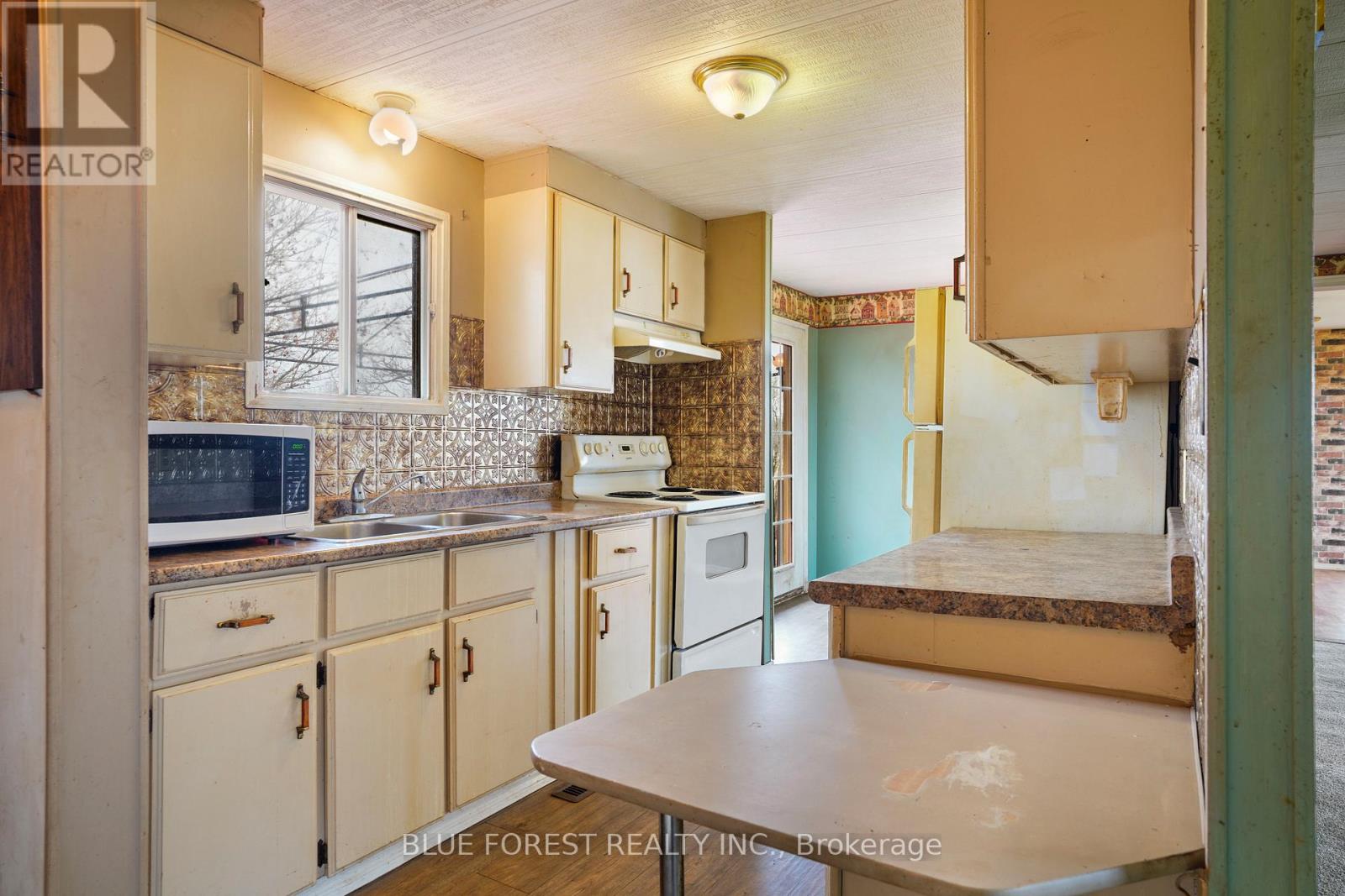 21698 JOHNSTON LINE - 19