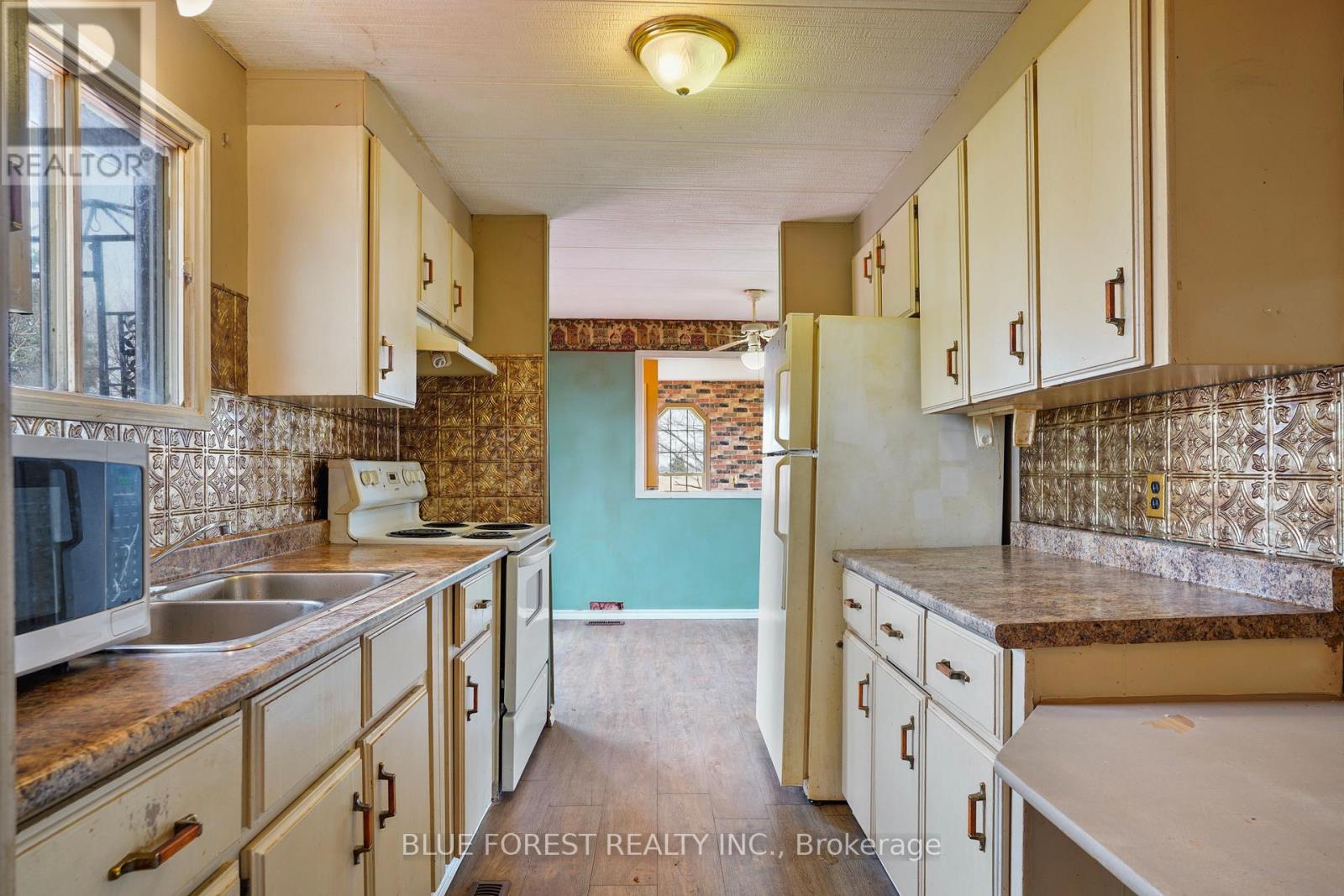 21698 JOHNSTON LINE - 20