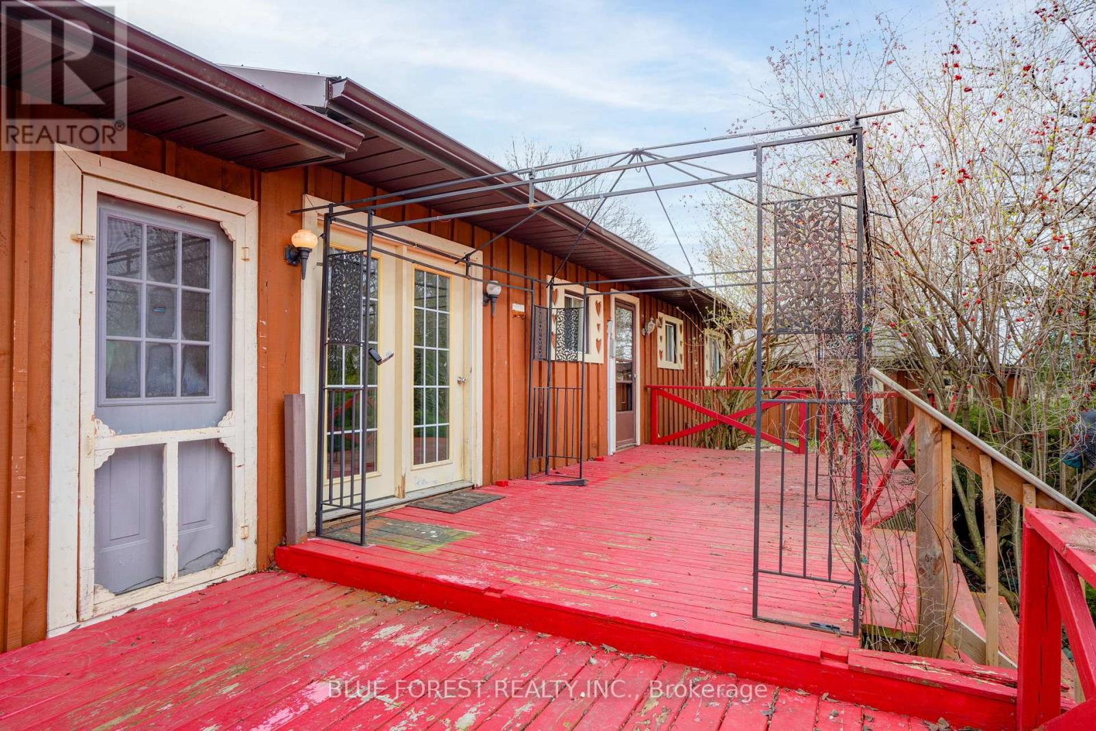 21698 JOHNSTON LINE Property Photo