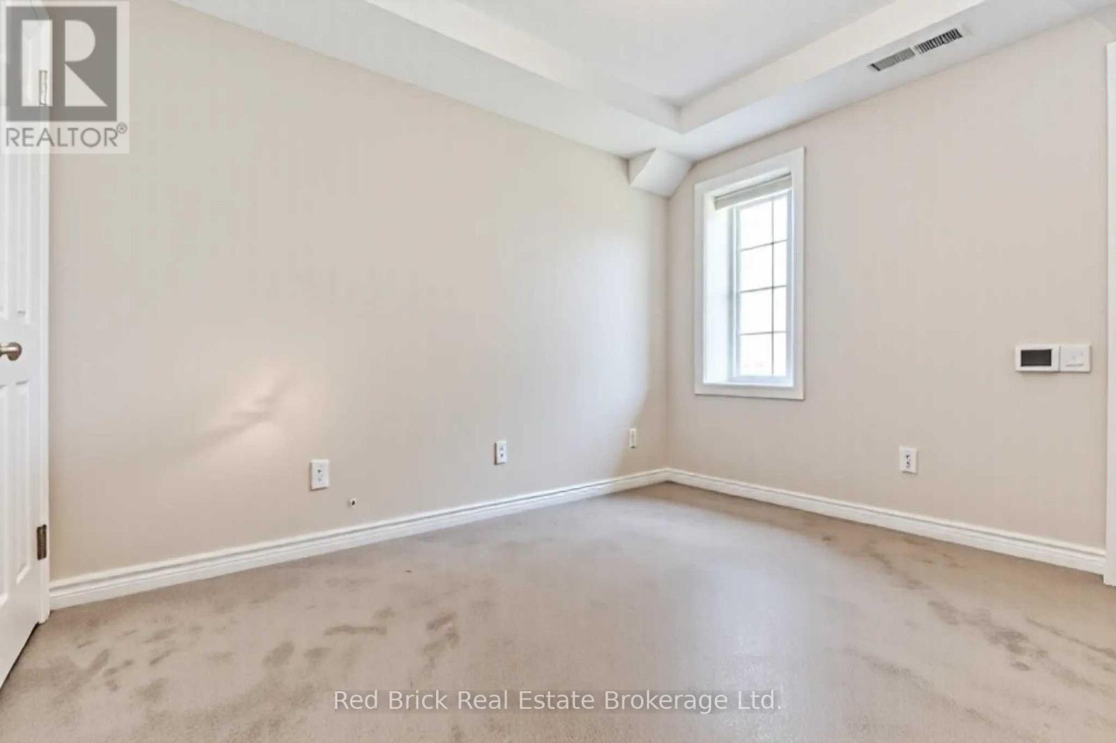 #207 6492 GERRIE ROAD - 17