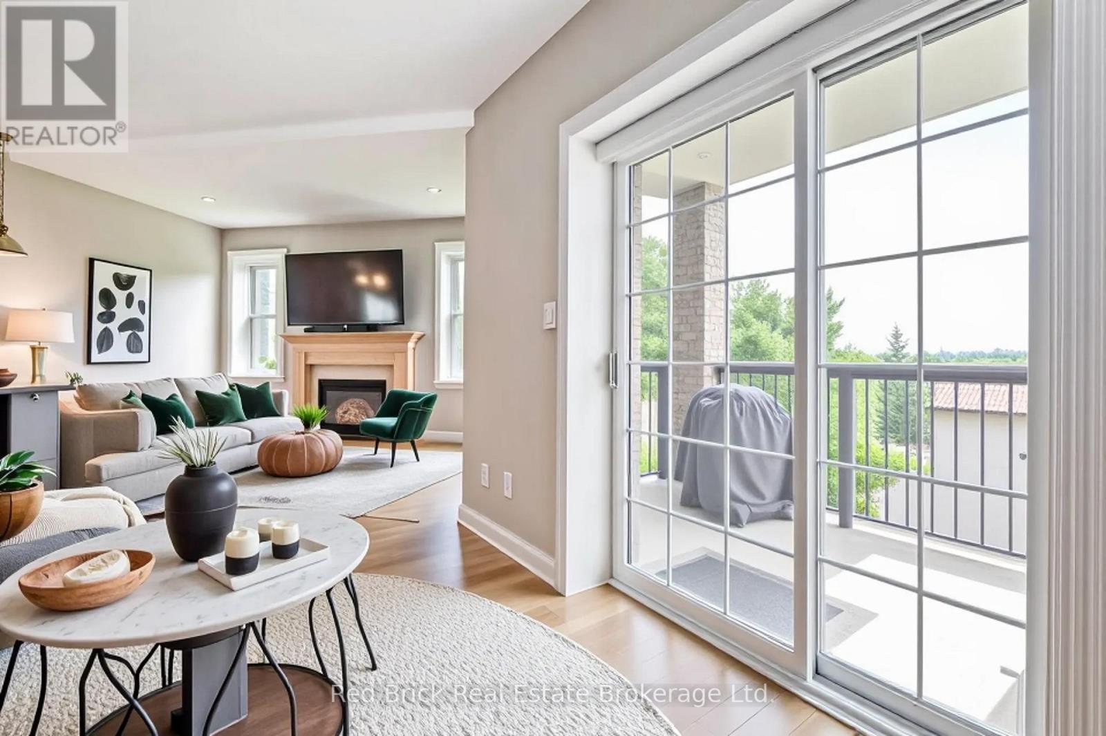 #207 6492 GERRIE ROAD - 31
