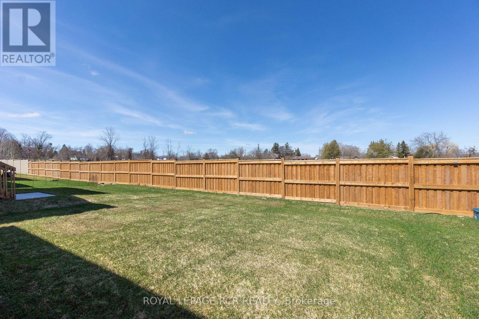 1350 DAVIS LOOP - 31
