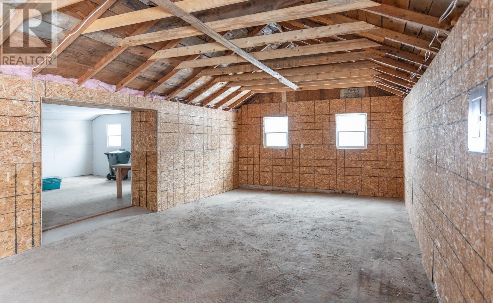 Property 39 of 46 of 8318 Highway 3