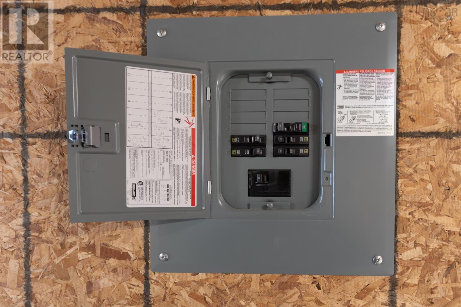 Property 41 of 46 of 8318 Highway 3