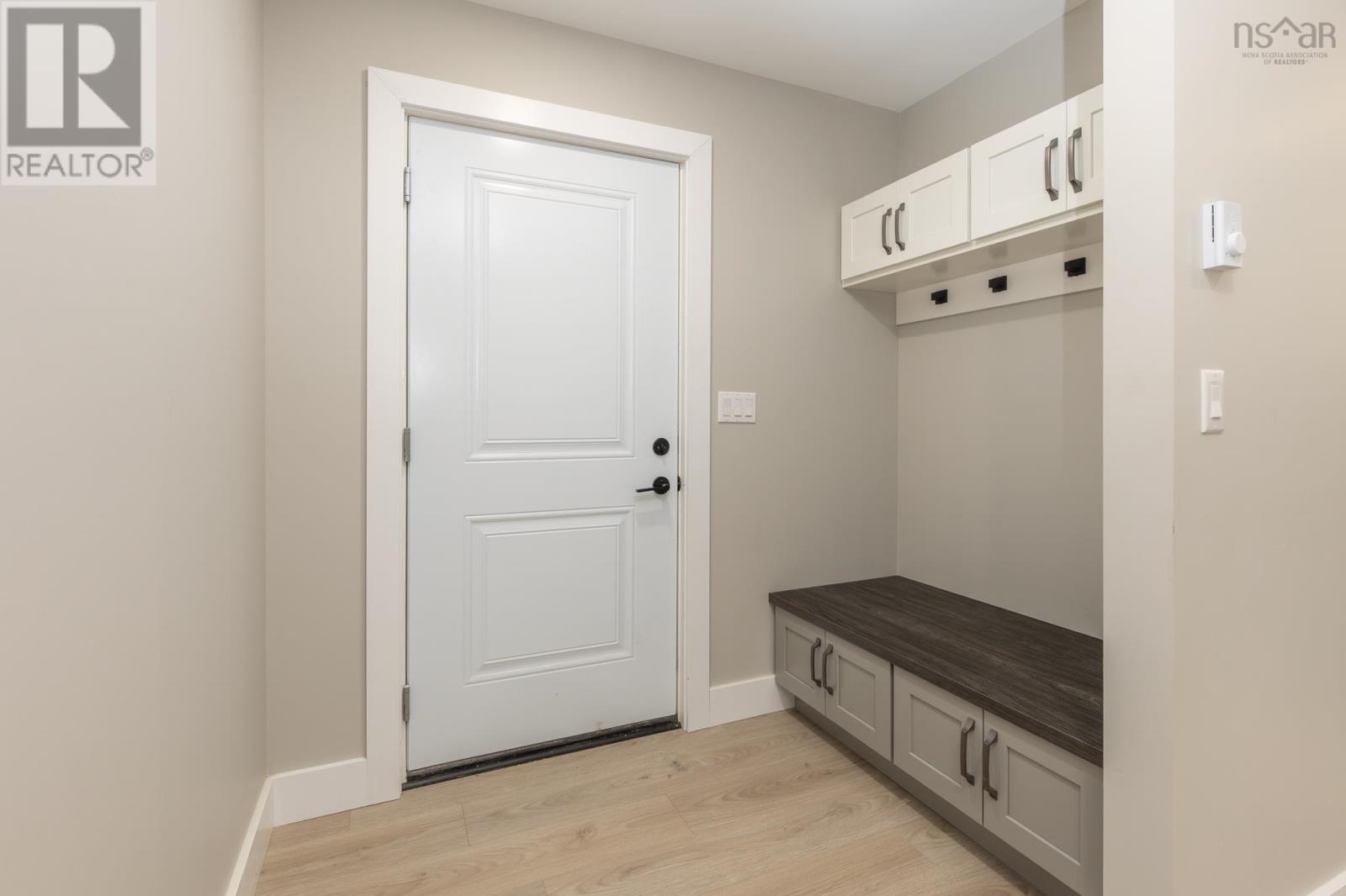 Property 5 of 46 of 8318 Highway 3