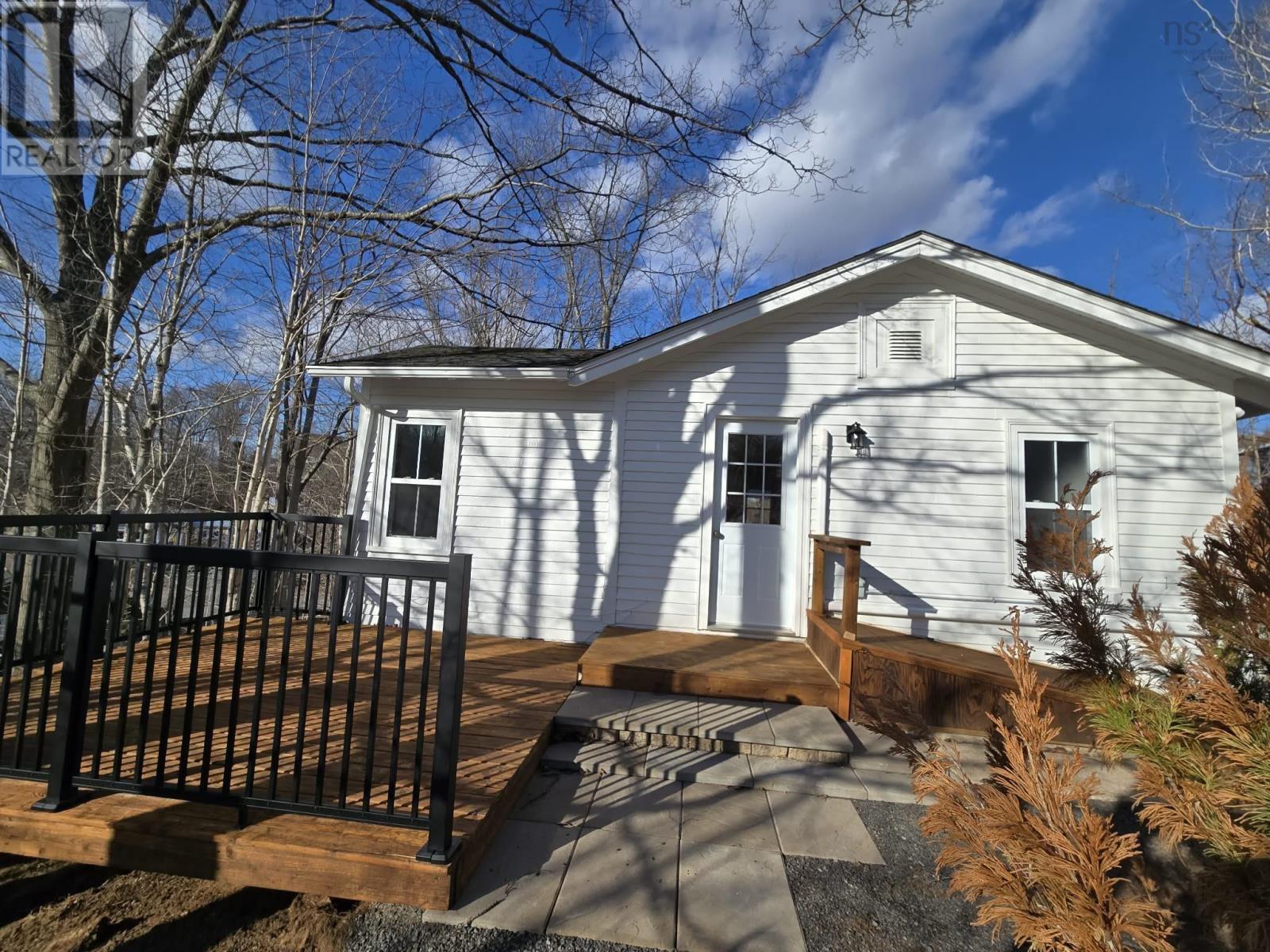 Property 2 of 19 of 41 Willow Avenue